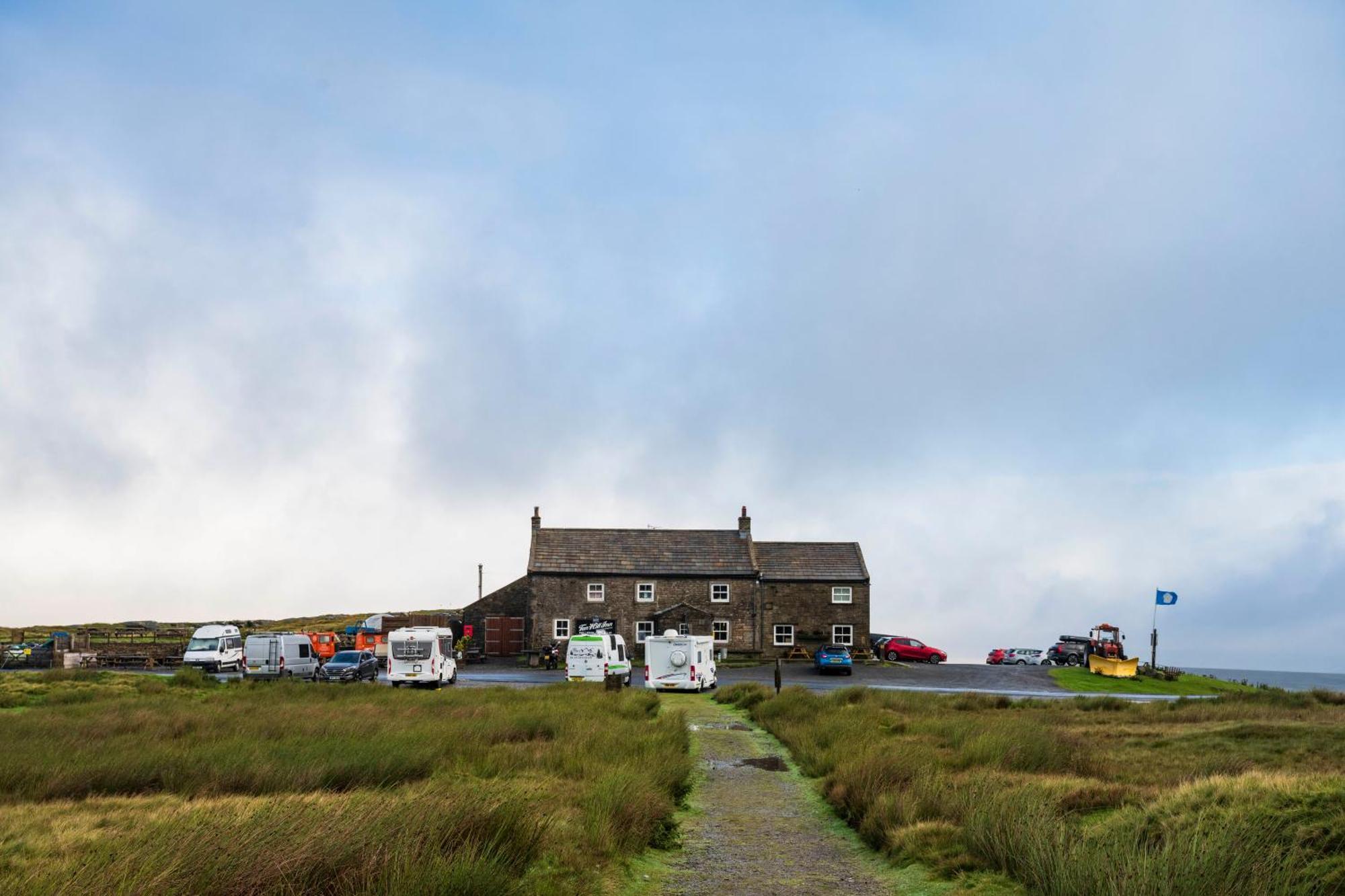 The Tan Hill Inn Keld 外观 照片