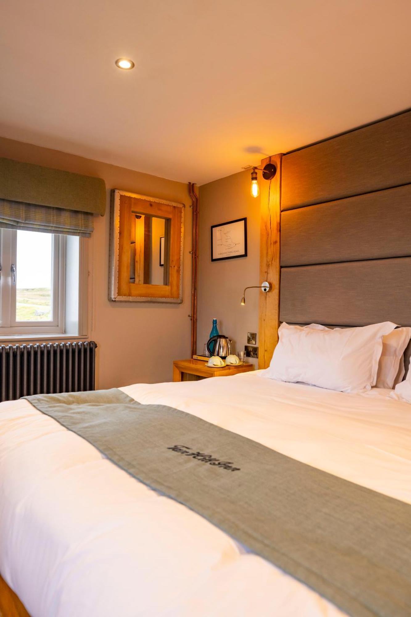 The Tan Hill Inn Keld 外观 照片